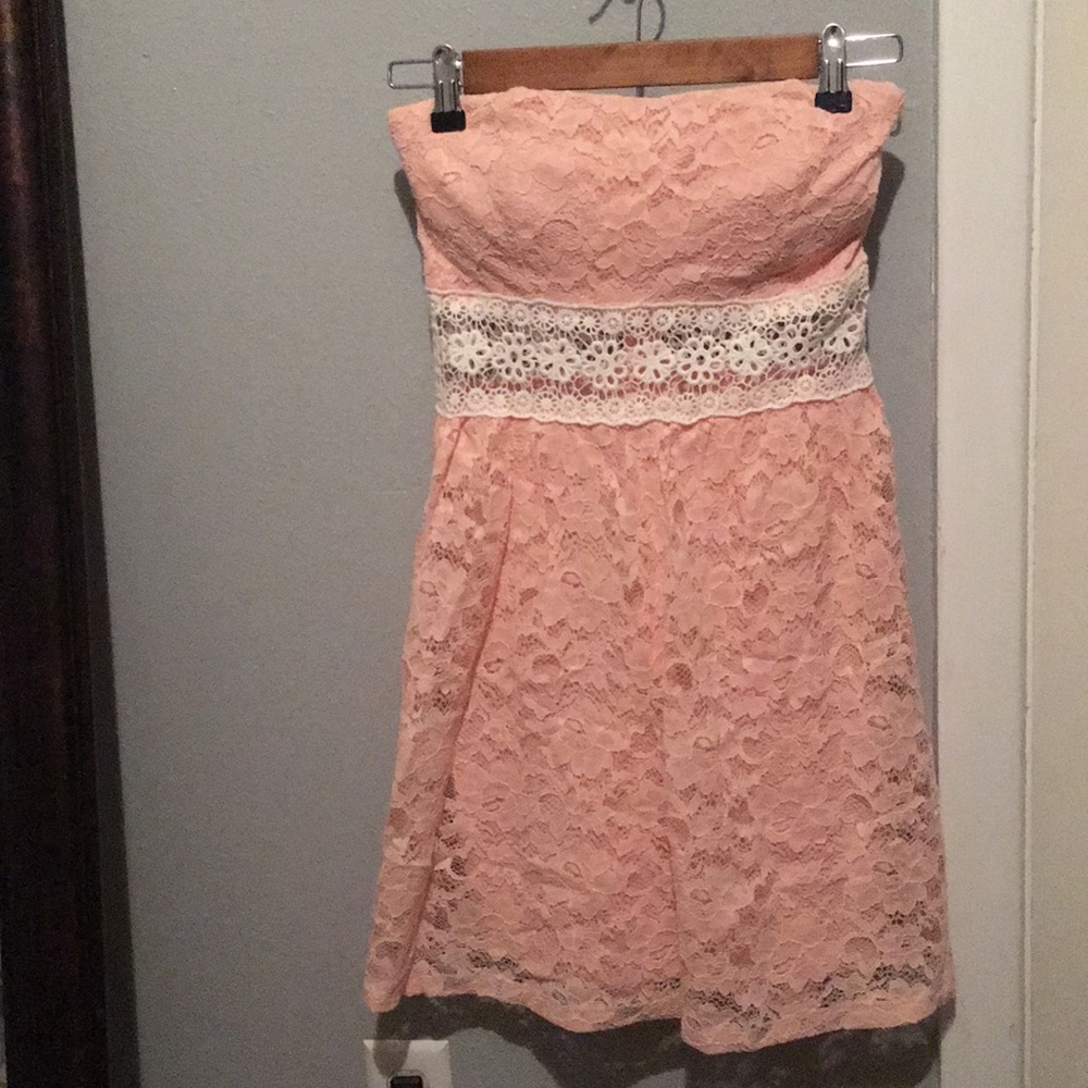 Finesse Brand- peachy color-strapless sun dress